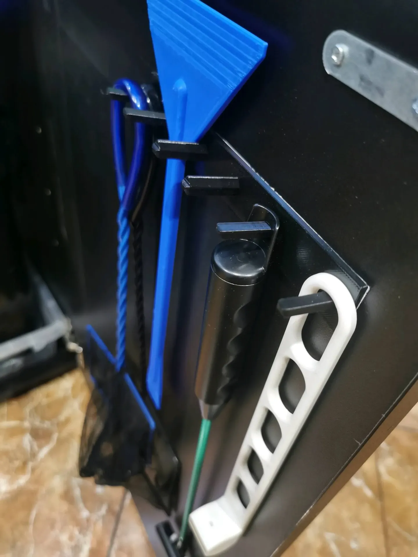 Aquarium Tool Hanger 2