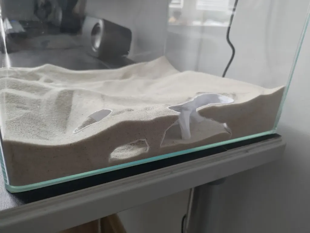 Distorted Cool Cave 2 (Black)